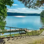 Nad Jeziorem Tarasy Дом отдыха *